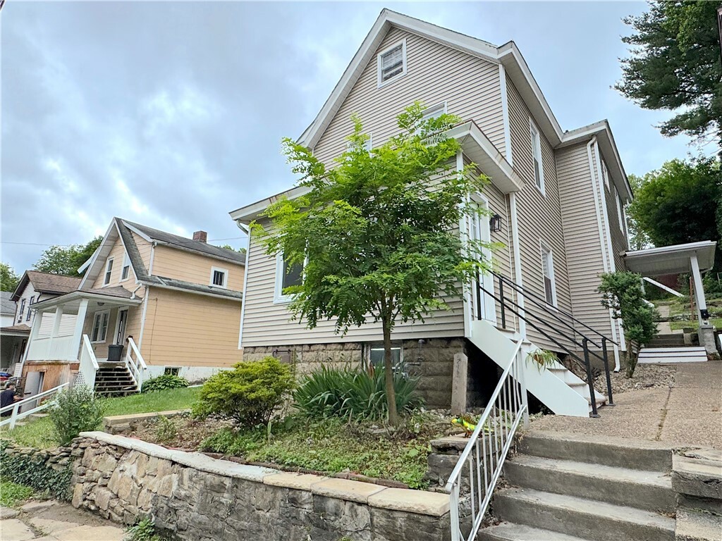 Property Photo: 215 Good St PA 15644