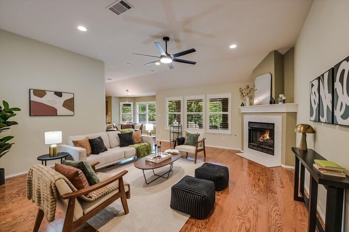 Property Photo: 10905 Beachmont Lane TX 78739