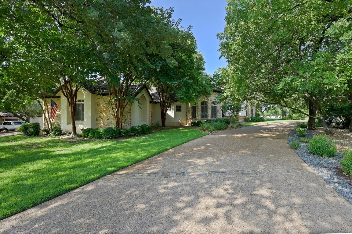 Property Photo: 105 Flint Ridge Trail TX 78628