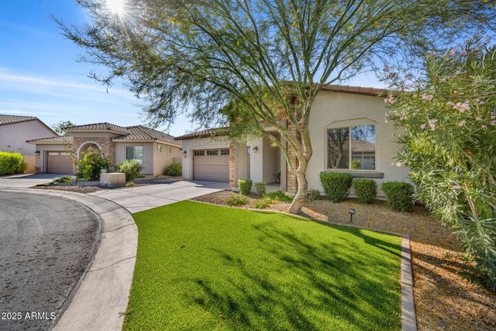 Property Photo: 20438 W Calle Encorvada -- AZ 85396