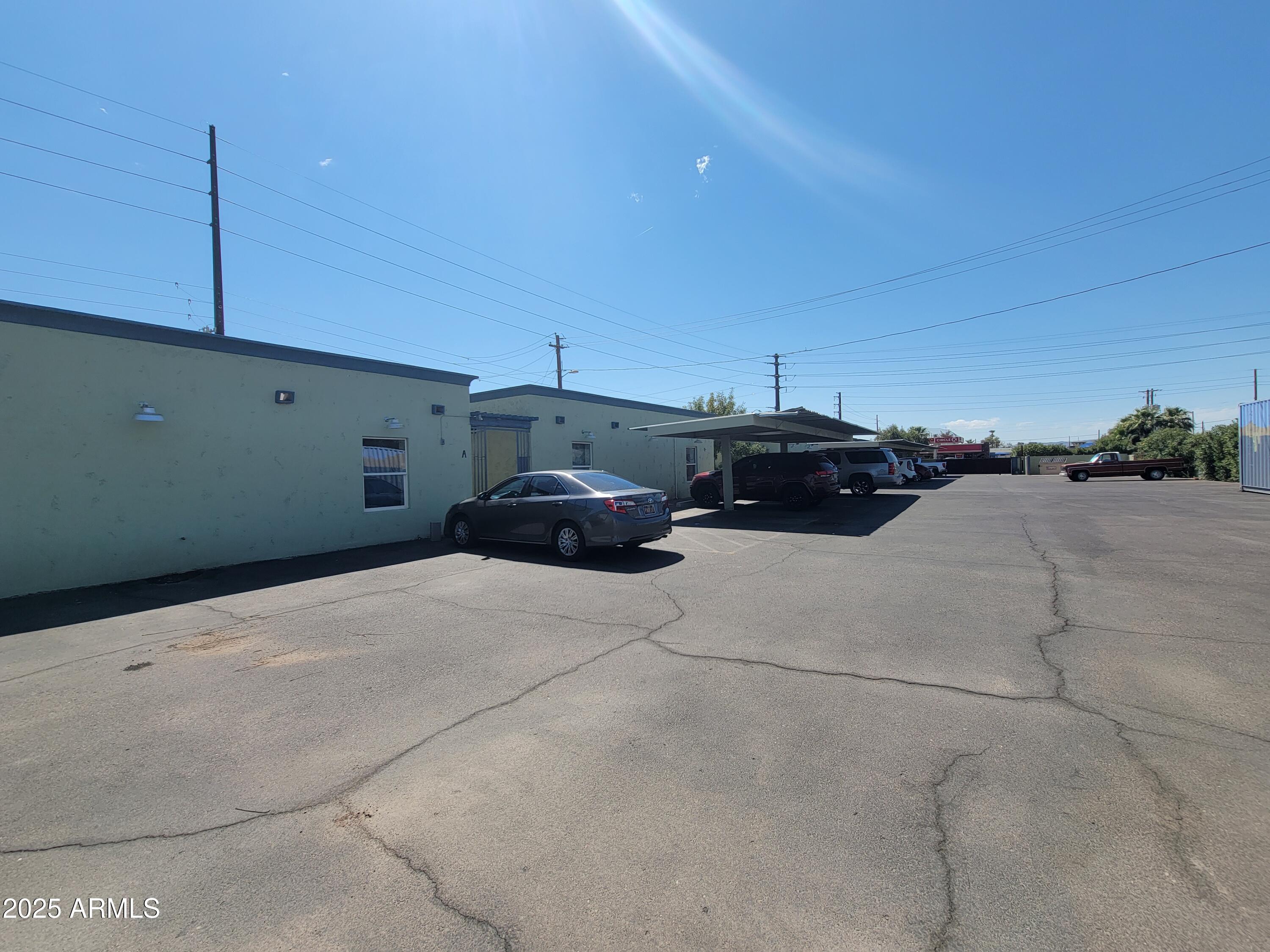 Property Photo:  2302 N 36th Street Ofc  AZ 85008 