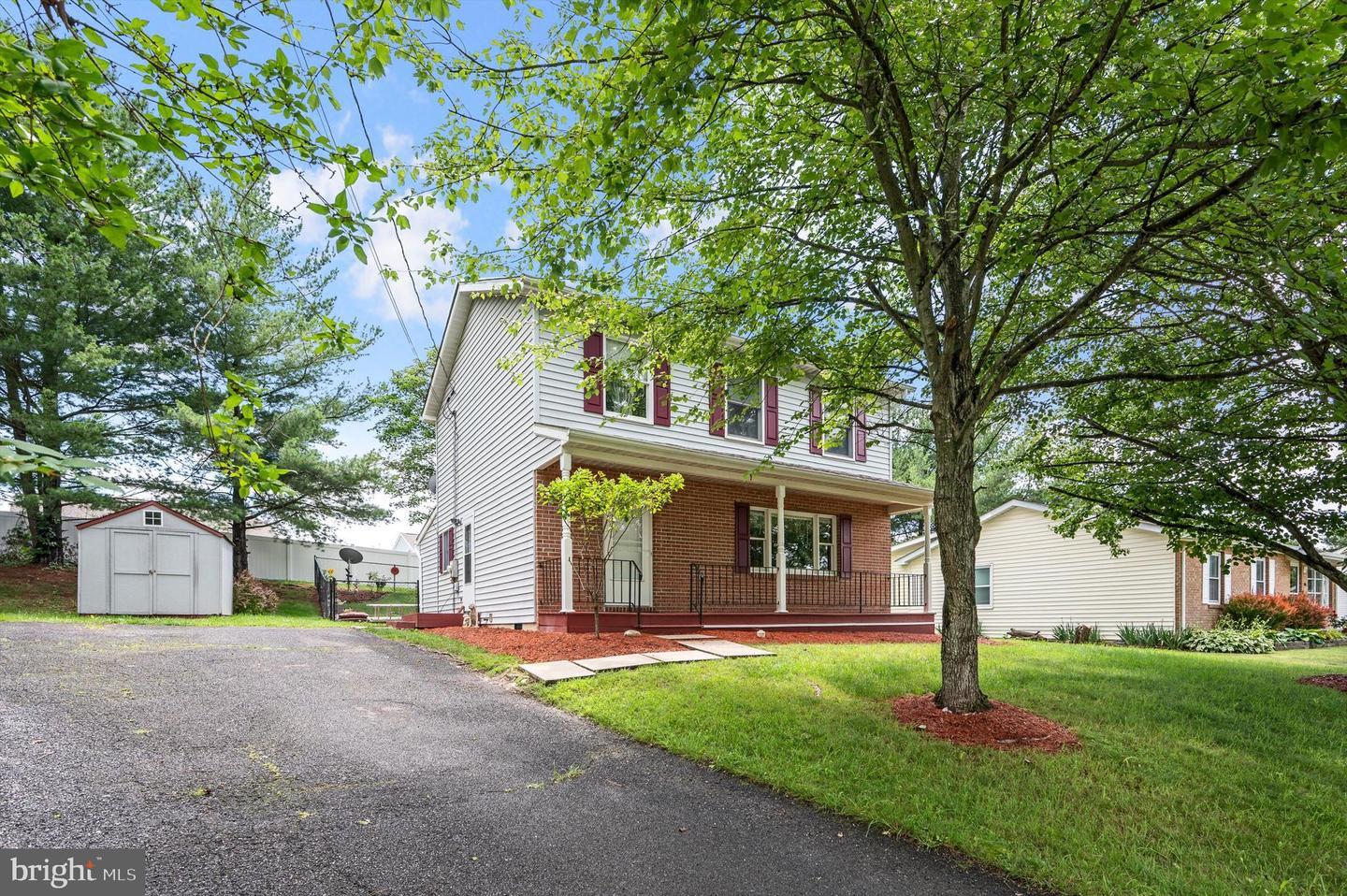 Property Photo:  108 Oakmont Circle  VA 22602 