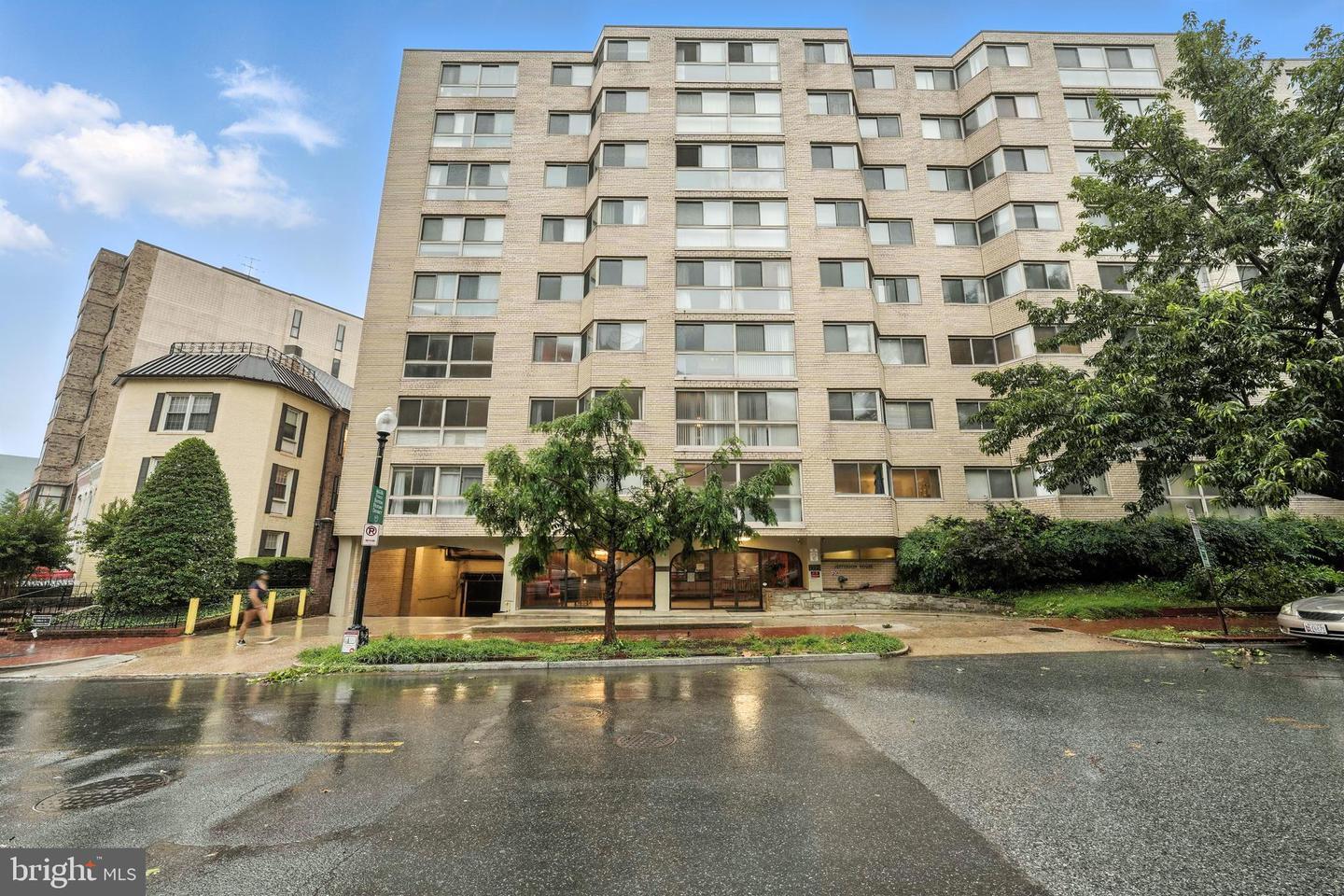 Property Photo: 922 24th Street NW 504 DC 20037