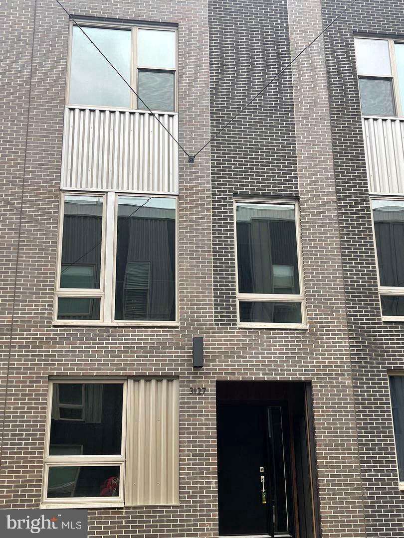 Property Photo:  3127 Sunrise Walk  PA 19125 