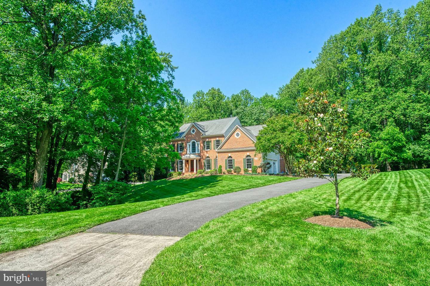 Property Photo: 1296 Newkirk Court VA 22182