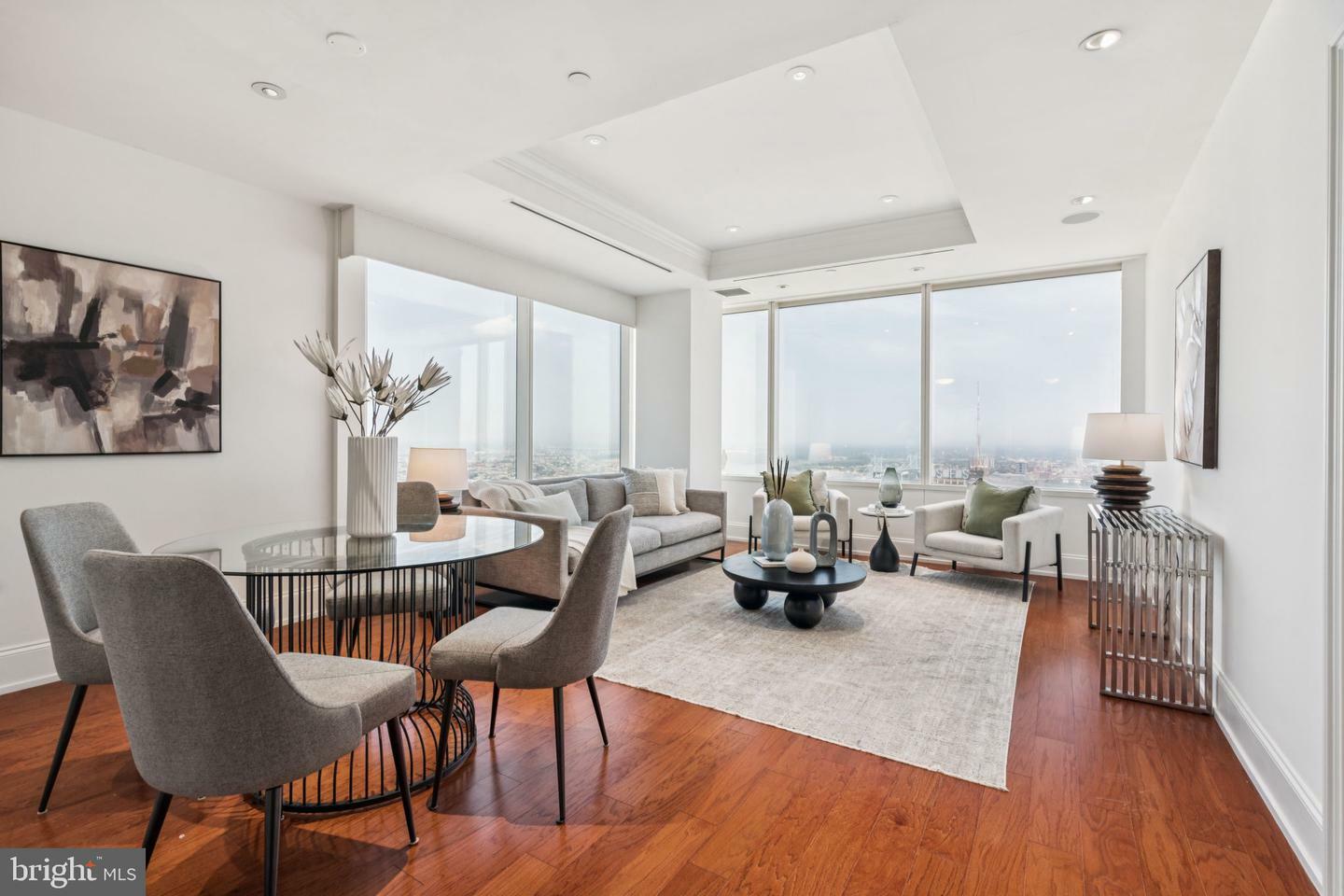 Property Photo: 50 S 16th Street 4507 PA 19102