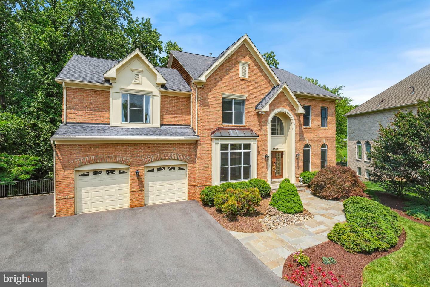 Property Photo: 7909 Paloma Court MD 20817