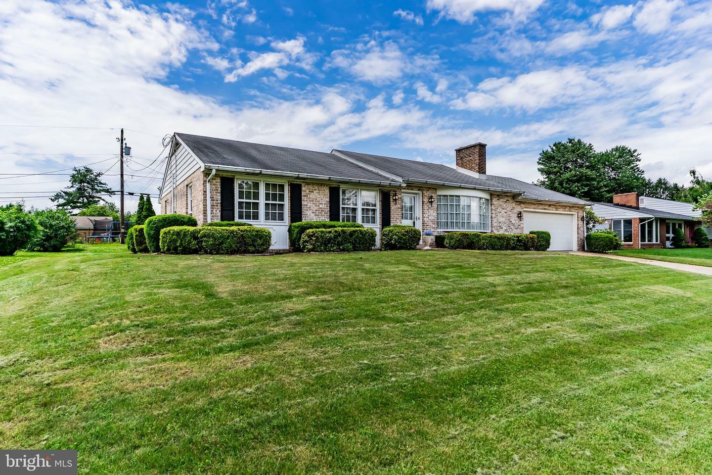 640 Maria Drive  Harrisburg PA 17109 photo