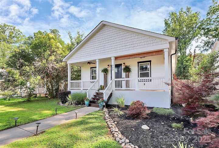 Property Photo:  323 Keswick Avenue  NC 28206 