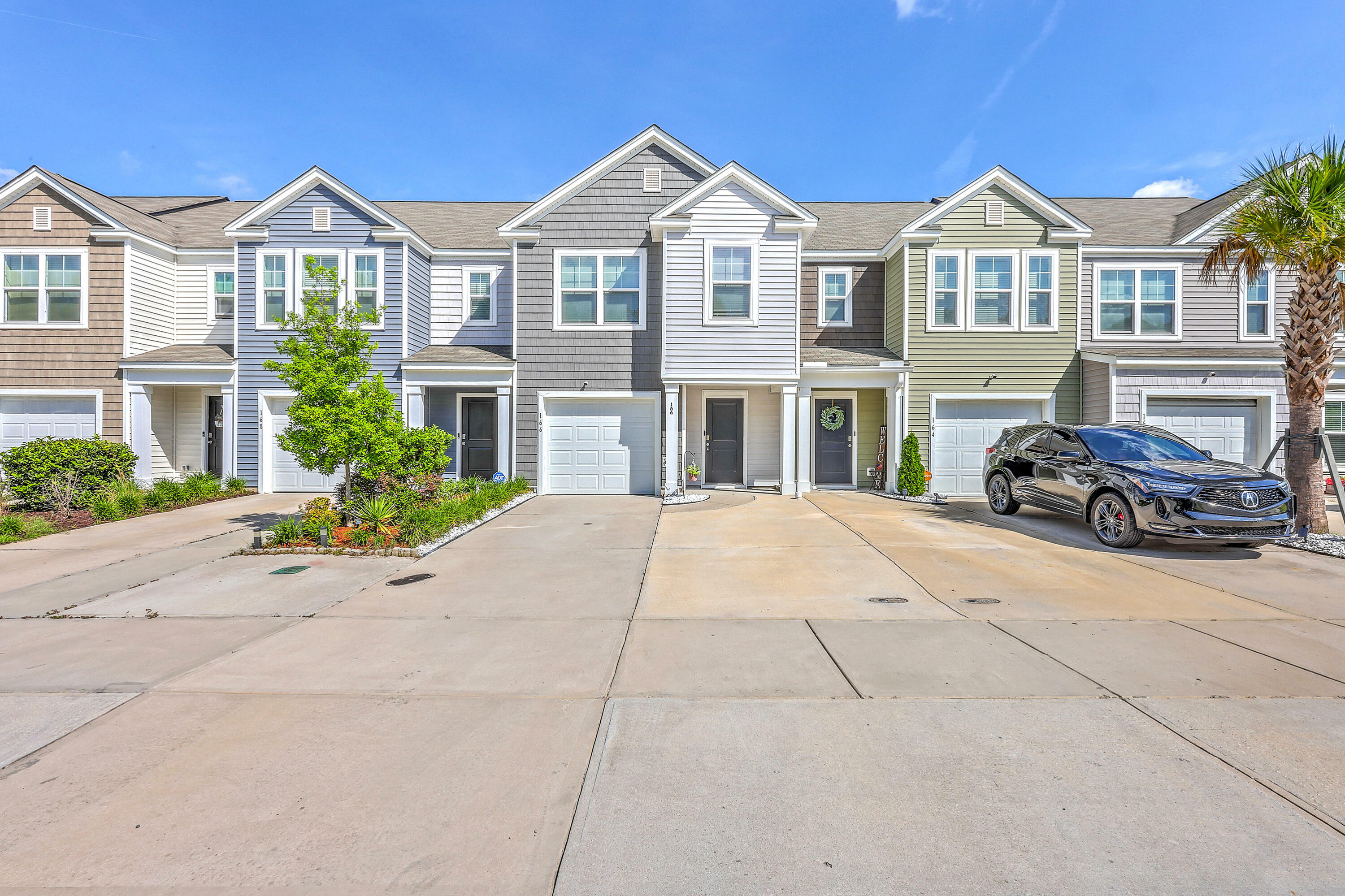 Property Photo: 166 Rosefield Court SC 29485