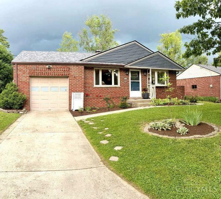 8525 Brent Drive  Springfield Twp. OH 45231 photo