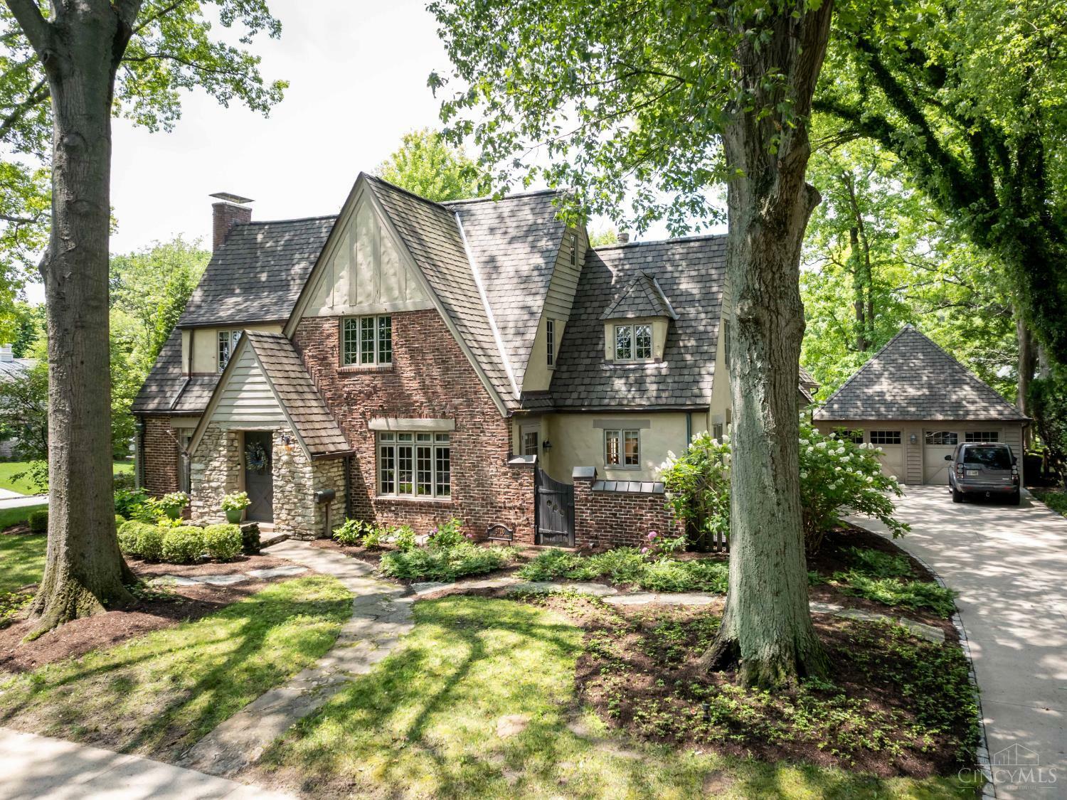 Property Photo: 6700 Miami Bluff Drive OH 45227