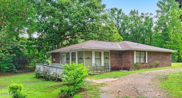 Property Photo: 2745 Muir Lane FL 32425