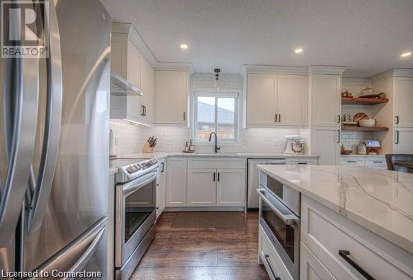 Property Photo: 354 Fennel Street ON N0J 1S0