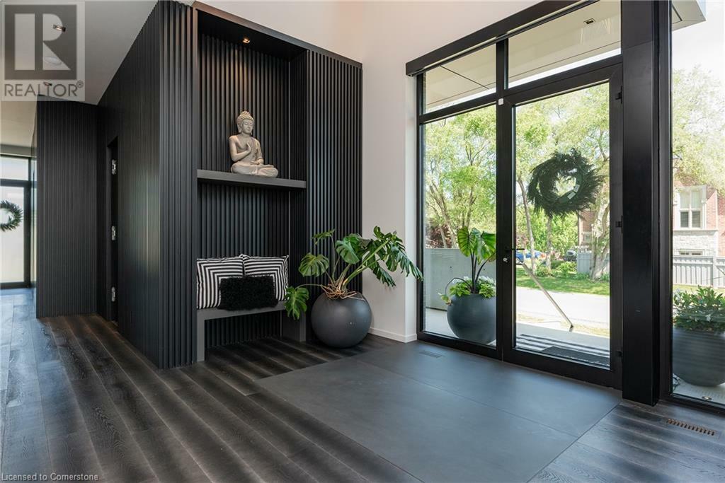 Photo de la propriété: 1239 Sedgewick Crescent ON L6L 1X5
