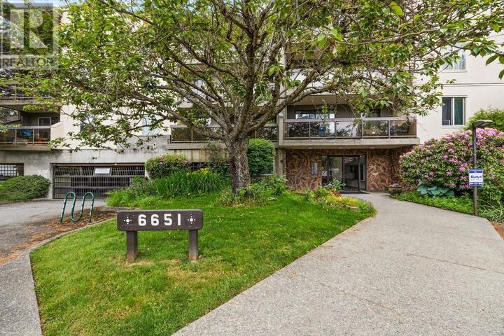 Photo de la propriété: 6651 Lynas Lane 204 BC V7C 3K8