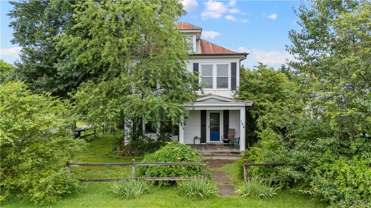 Property Photo: 104 E 5th Street VA 23117