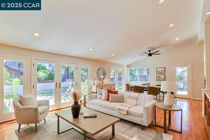 Property Photo: 2317 Trotter Way CA 94596