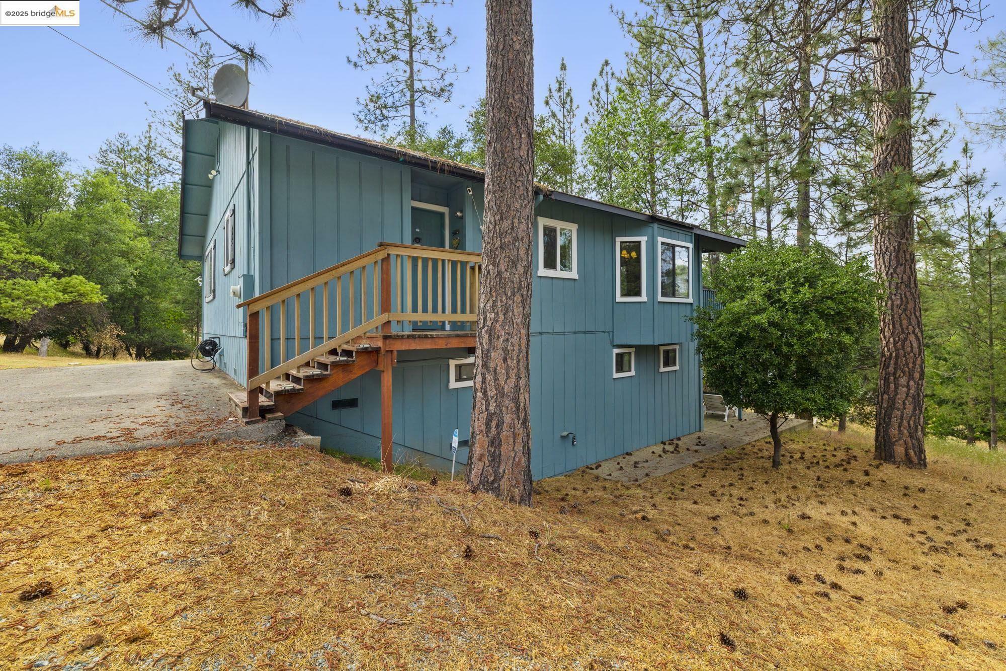 Property Photo: 12955 Jackson Mill Dr CA 95321