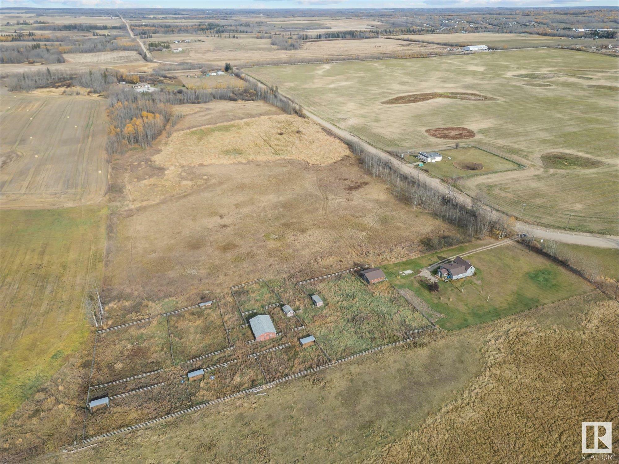 Property Photo: 54518 Rge Road 22 AB T0E 1V0