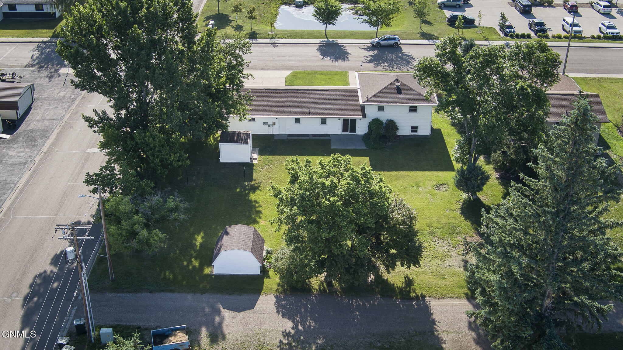 Property Photo: 621 8th Avenue NE ND 58545
