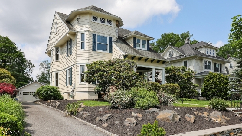Property Photo:  159 N Euclid Ave  NJ 07090 