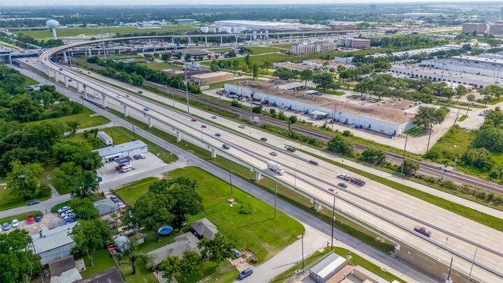 Property Photo:  810 Benmar Drive  TX 77032 