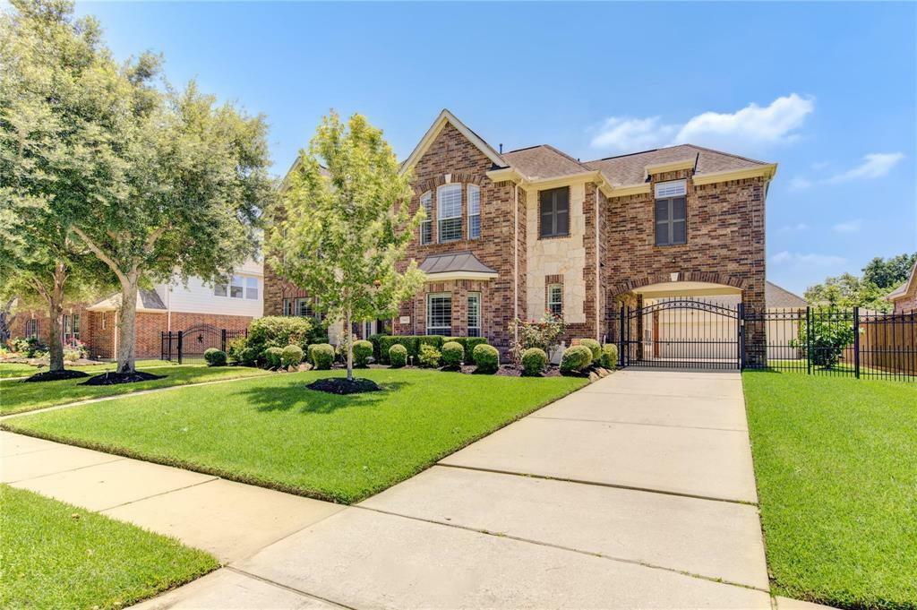 Property Photo: 9907 Rollinson Park Drive TX 77379