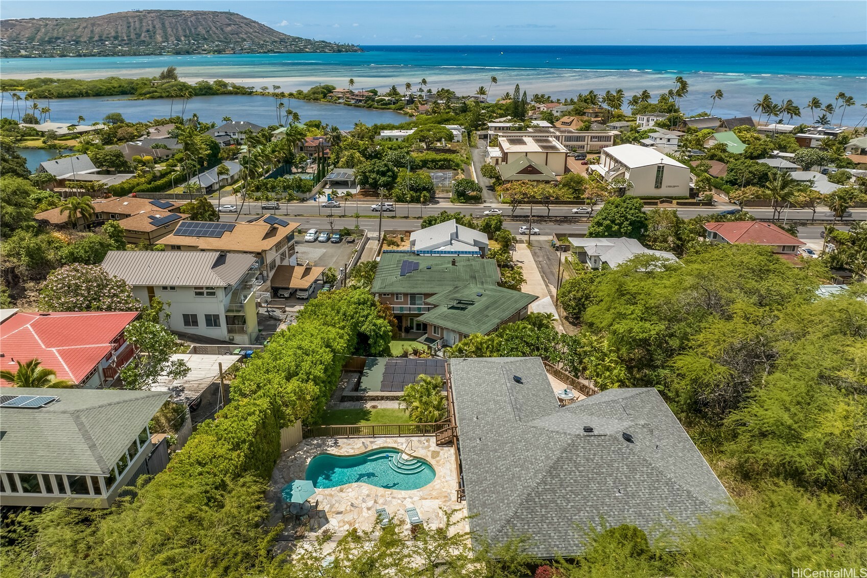 Property Photo: 5926 Kalanianaole Highway HI 96821