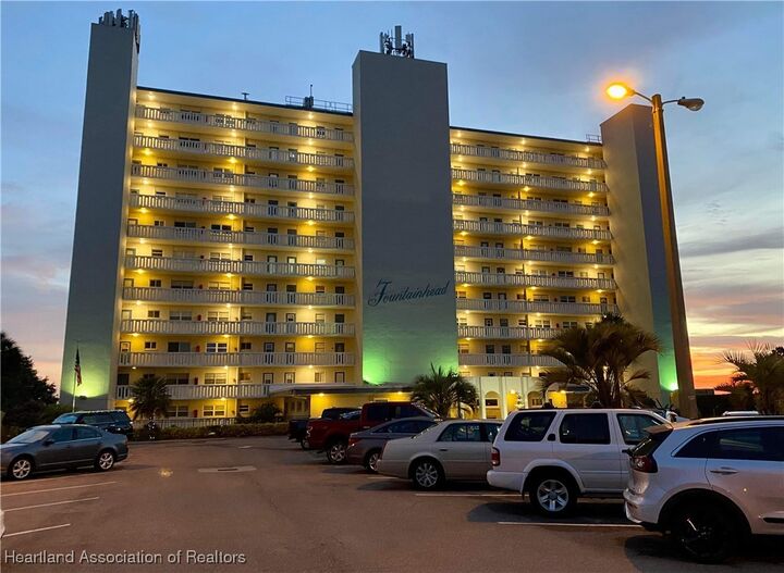 Property Photo:  2131 Lakeview Drive 1008  FL 33870 