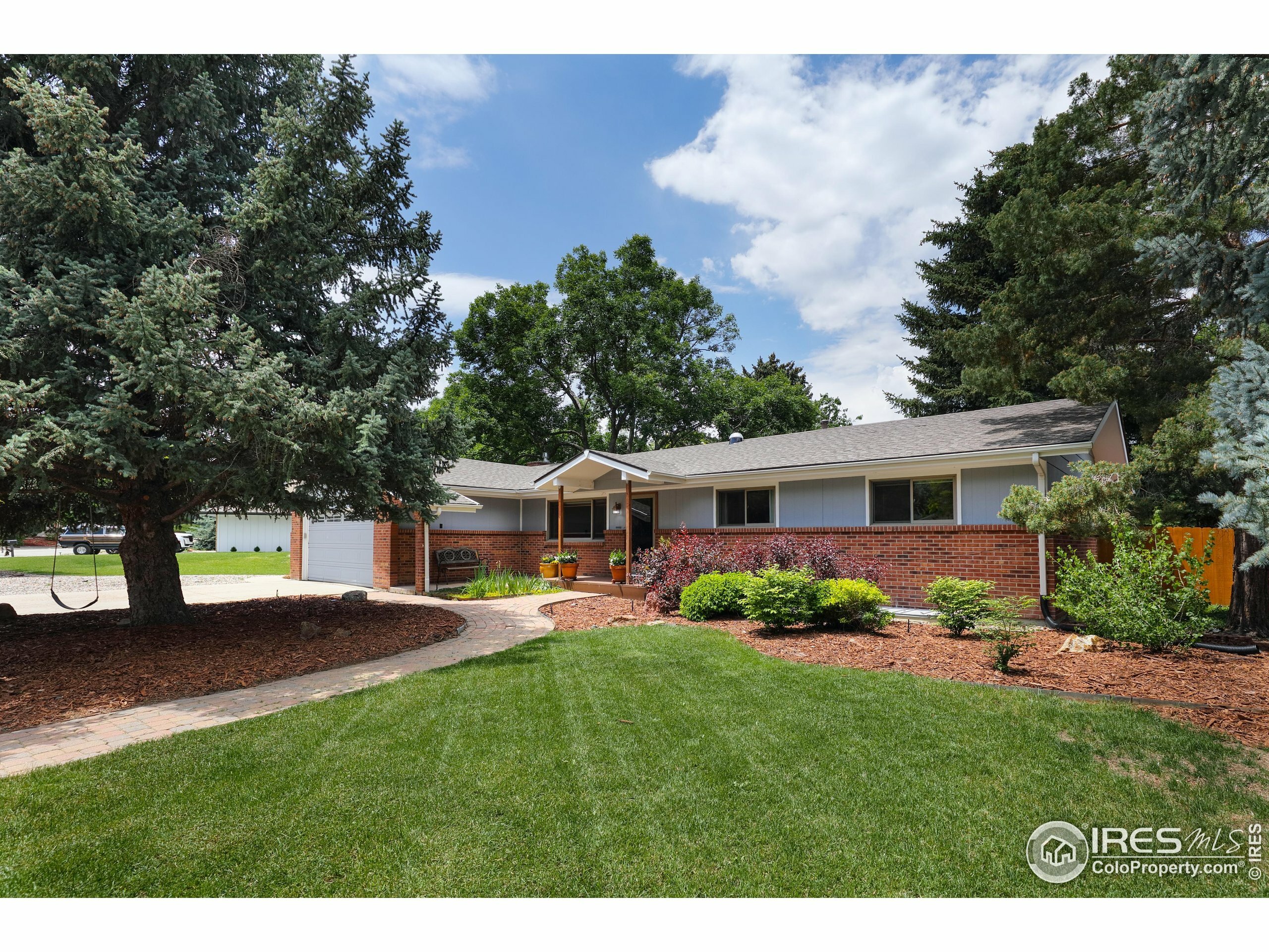 Property Photo: 7459 Mount Meeker Rd CO 80503