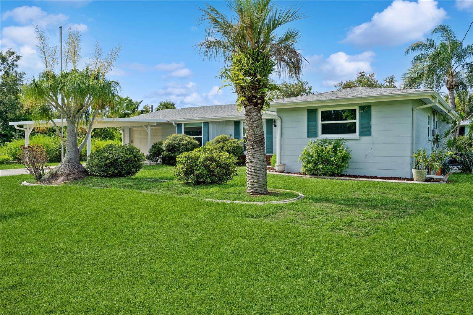 Property Photo: 28427 Coco Palm Drive FL 33982