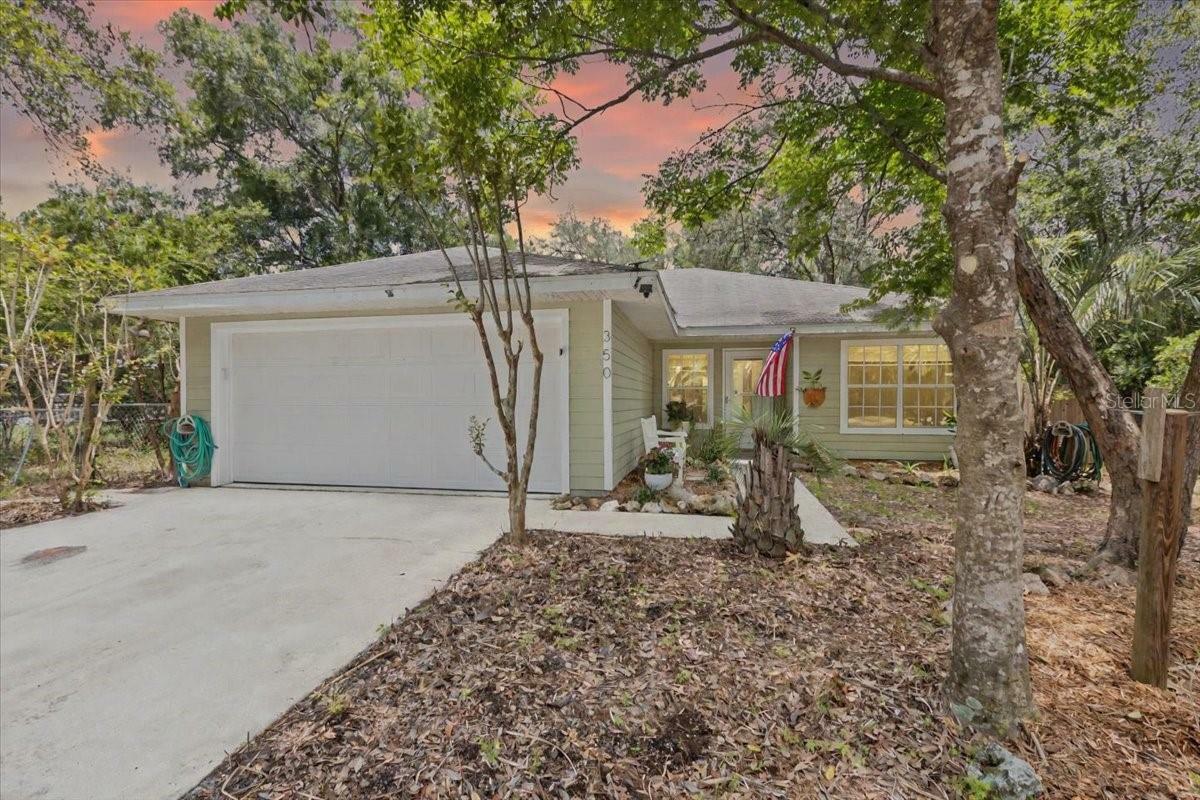 Property Photo: 350 Hardee Street FL 32621