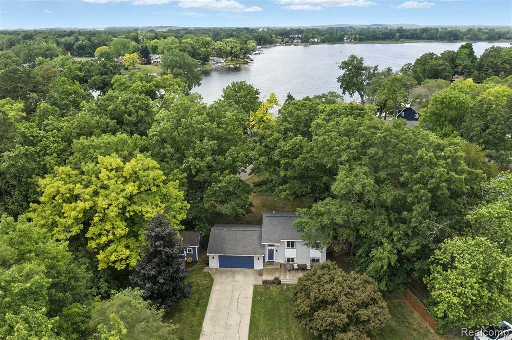 4405 Lamson Drive  Waterford MI 48329 1934 photo