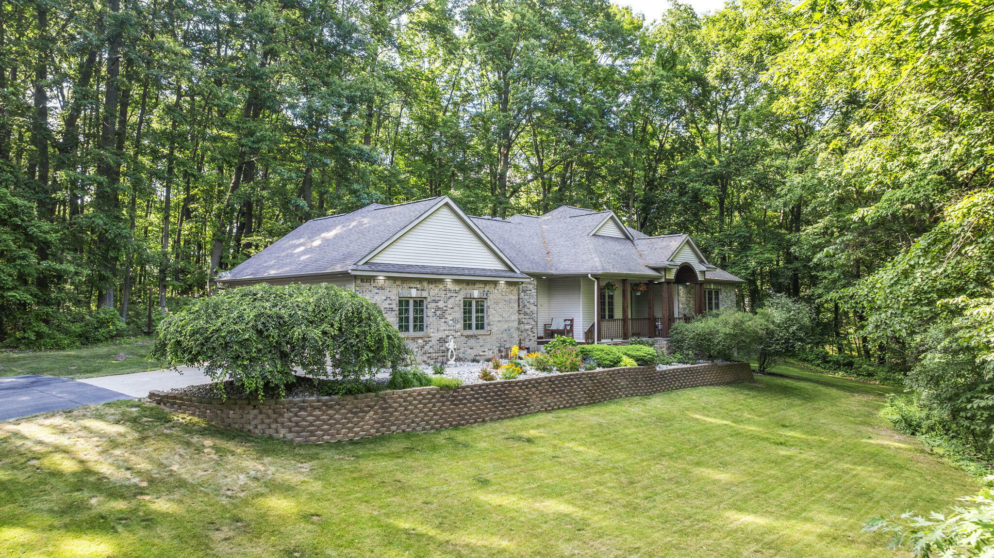 Property Photo:  1255 White Pine Drive SW  MI 49534 