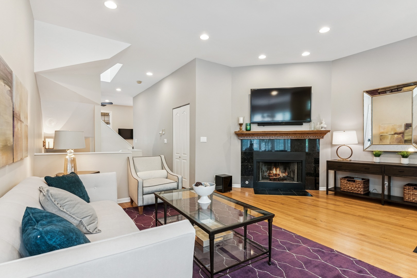 Property Photo: 3344 N Racine Avenue IL 60657