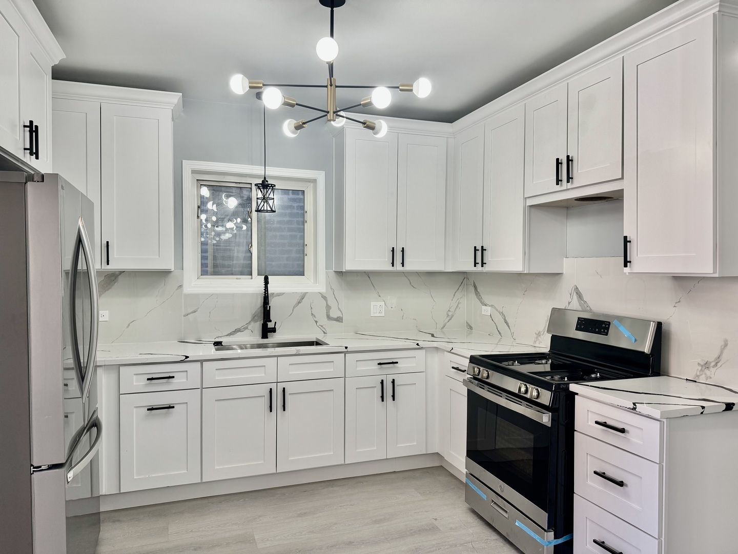 Property Photo: 1317 W 31st Street 1fl IL 60608