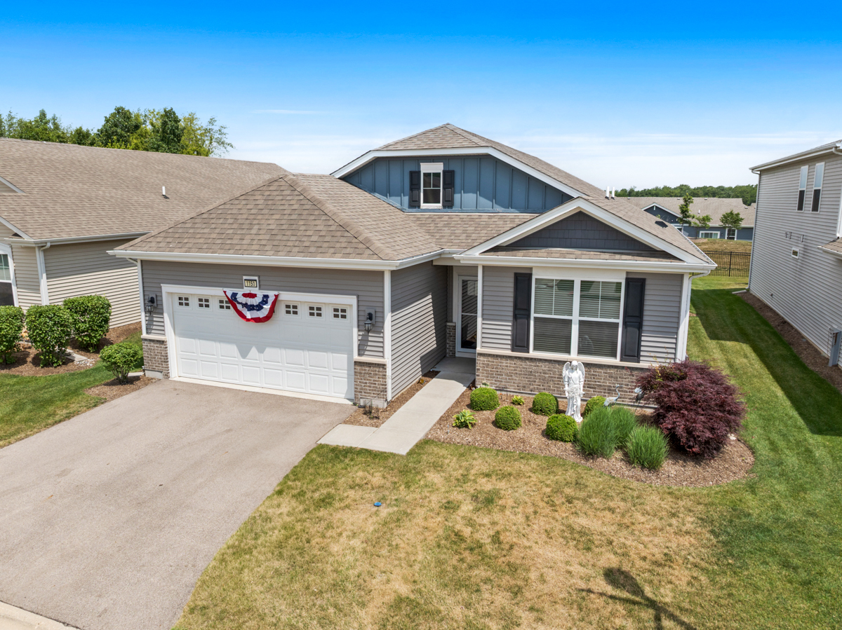 Property Photo: 1150 Americana Avenue IL 60140