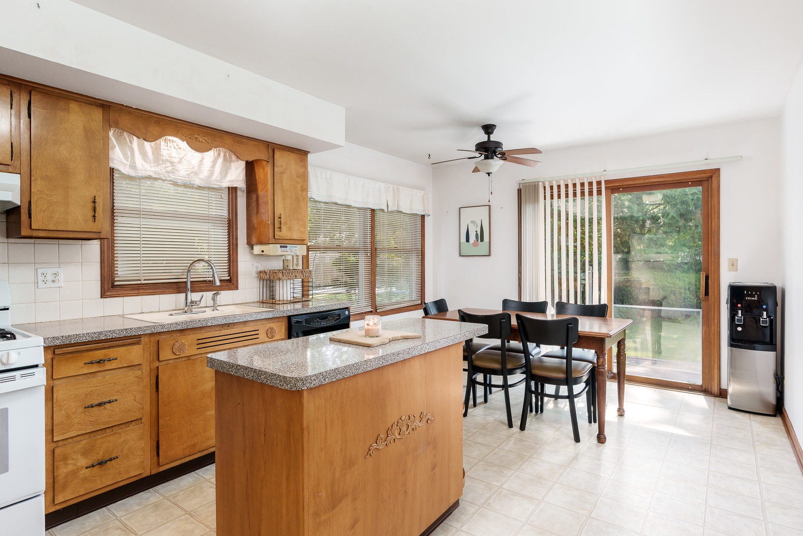 Property Photo: 4215 Dempster Avenue IL 61108