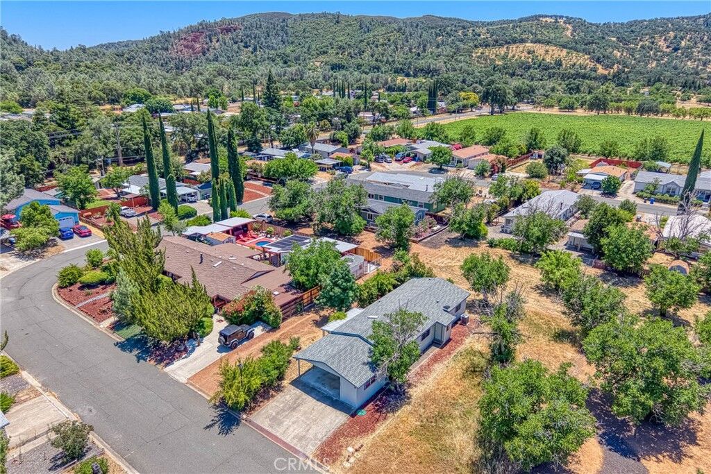 Property Photo: 13937 Chestnut Lane CA 95423