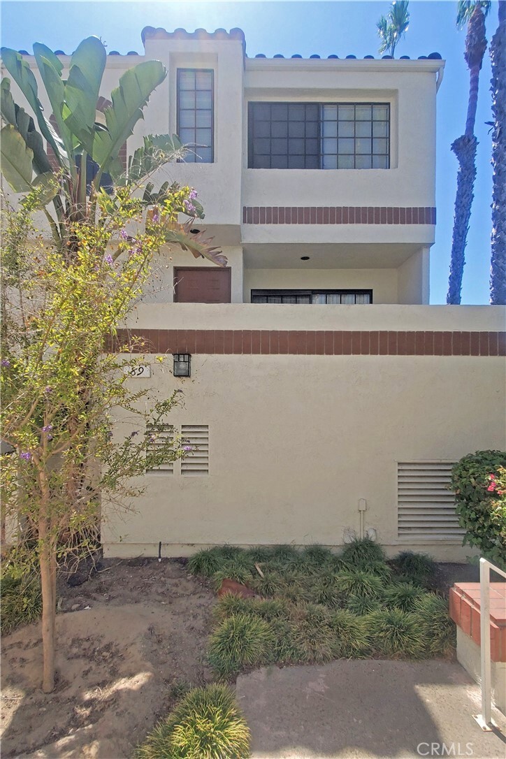 Property Photo: 2931 Plaza Del Amo 89 CA 90503