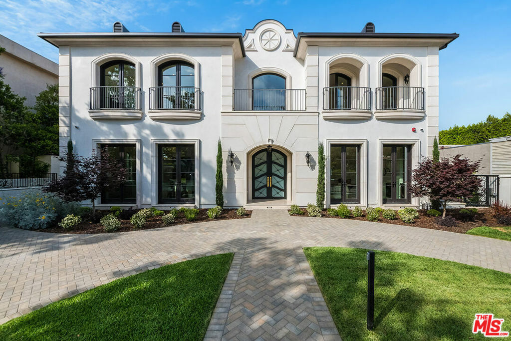 Property Photo: 710 N Camden Drive CA 90210