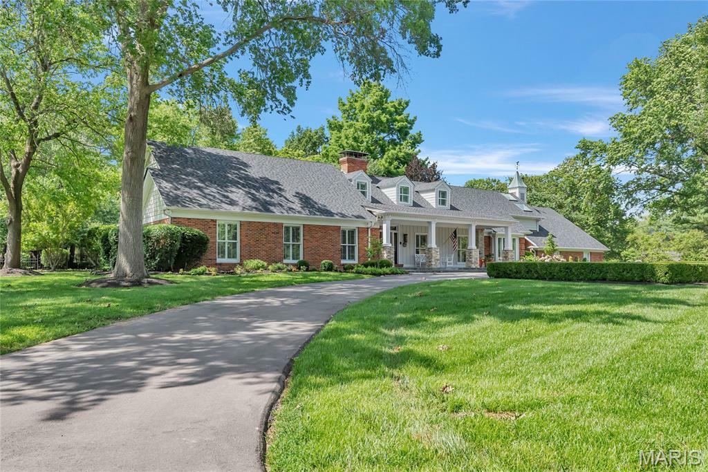 Property Photo: 13527 Royal Glen Drive MO 63131
