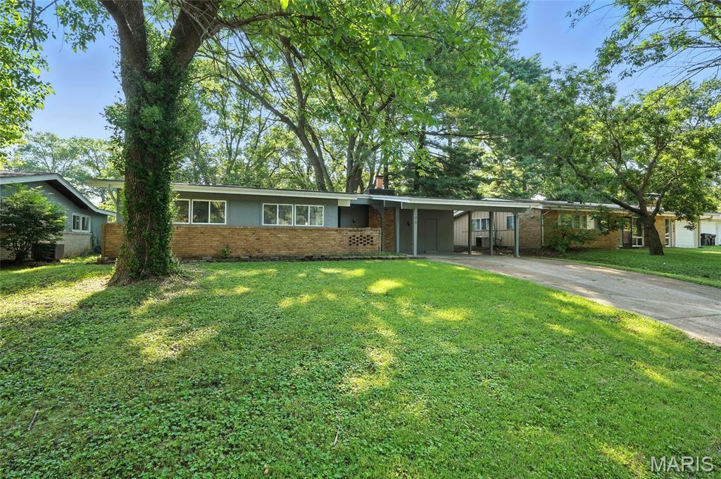 Property Photo: 410 Allen Drive MO 63033