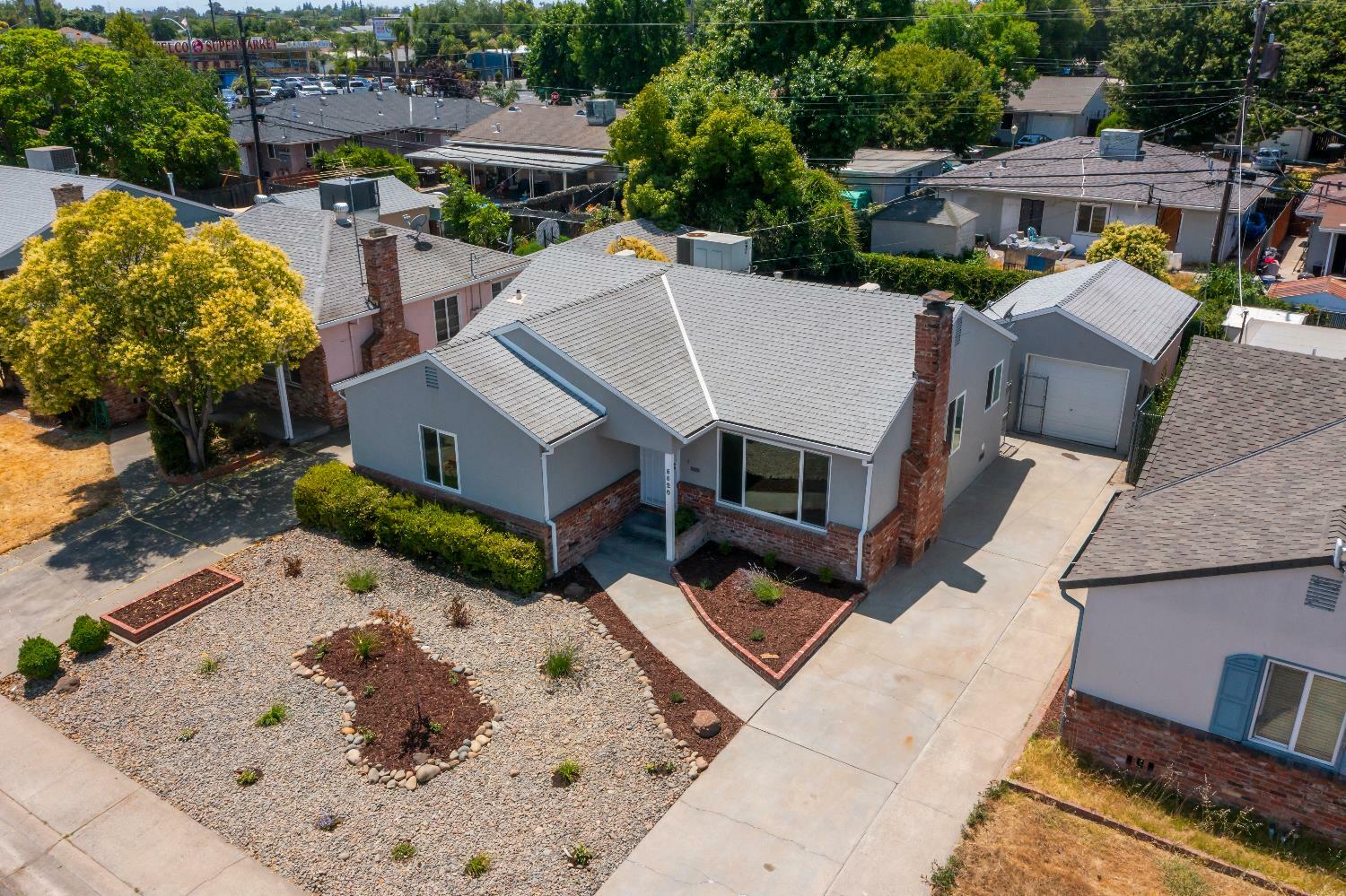 Property Photo: 5520 Emerson Road CA 95820