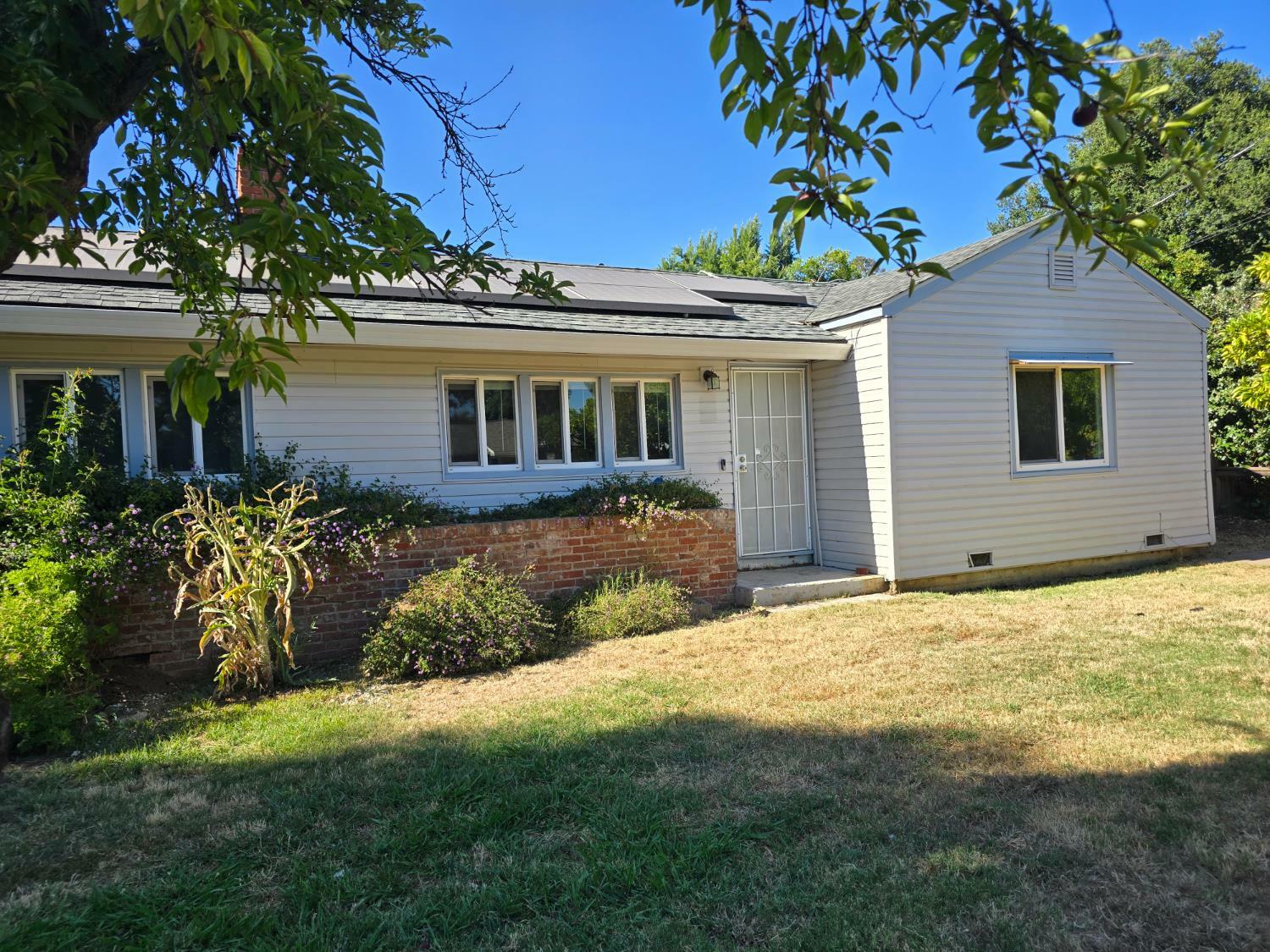 Property Photo: 1507 Linda Vista Lane CA 95822