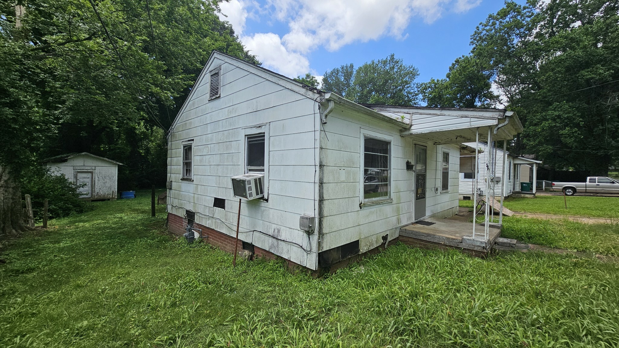 Property Photo:  112 Martha St  TN 38301 