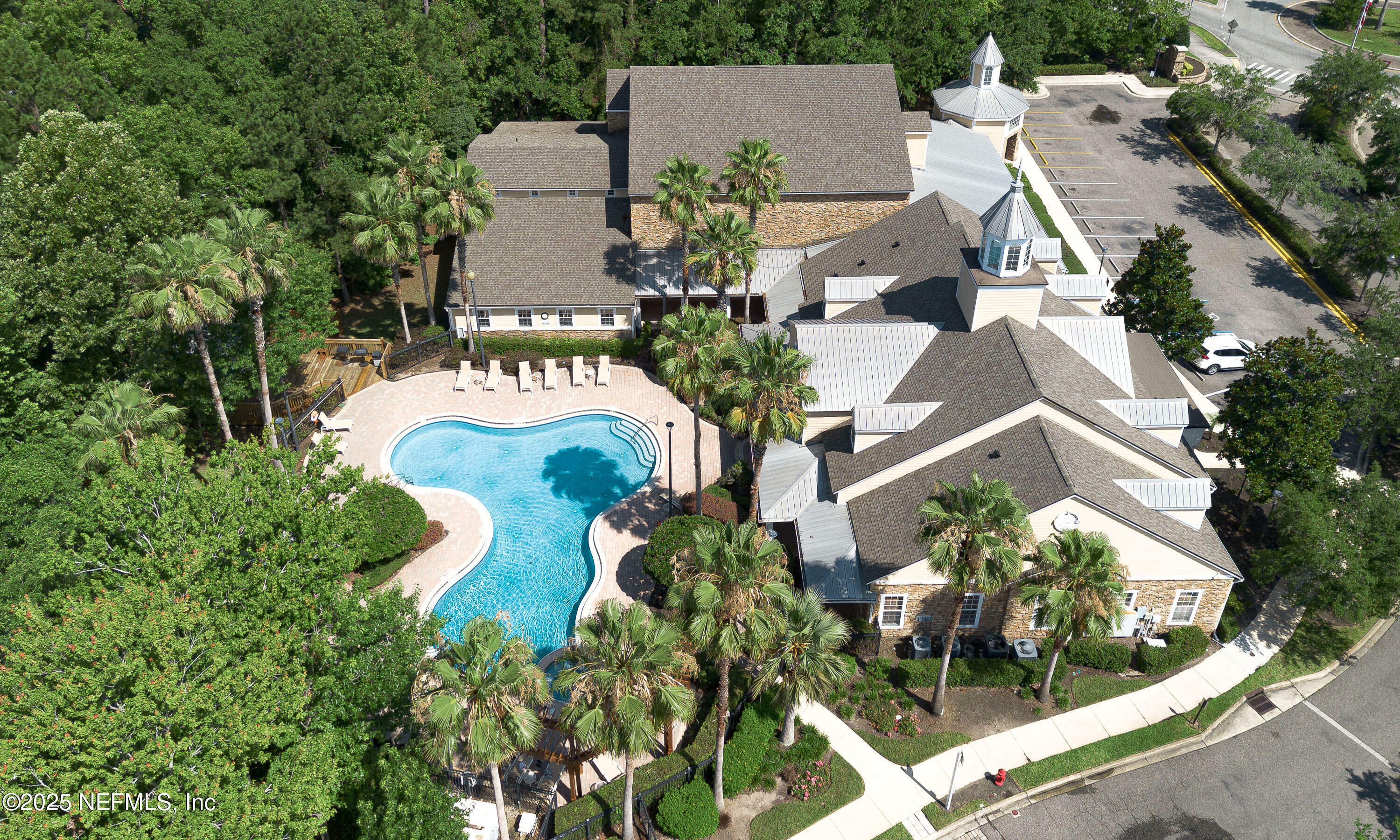 Property Photo: 8550 Touchton Road 821 FL 32216