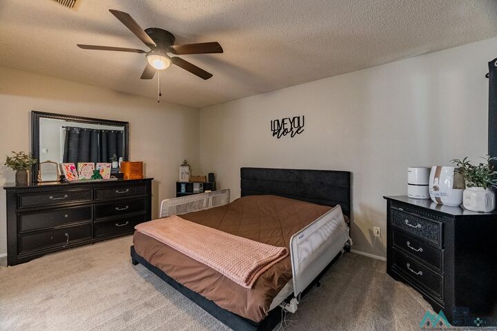 Property Photo: 1706 Fairway Terrace NM 88101