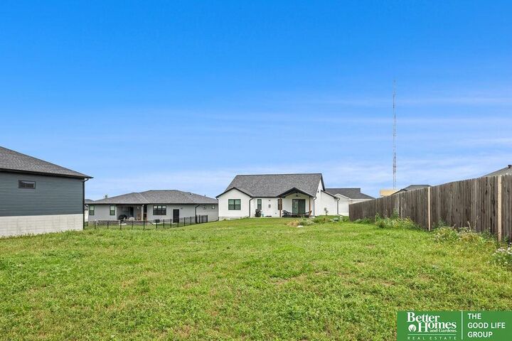 Property Photo:  7600 Maxine Drive  NE 68516 